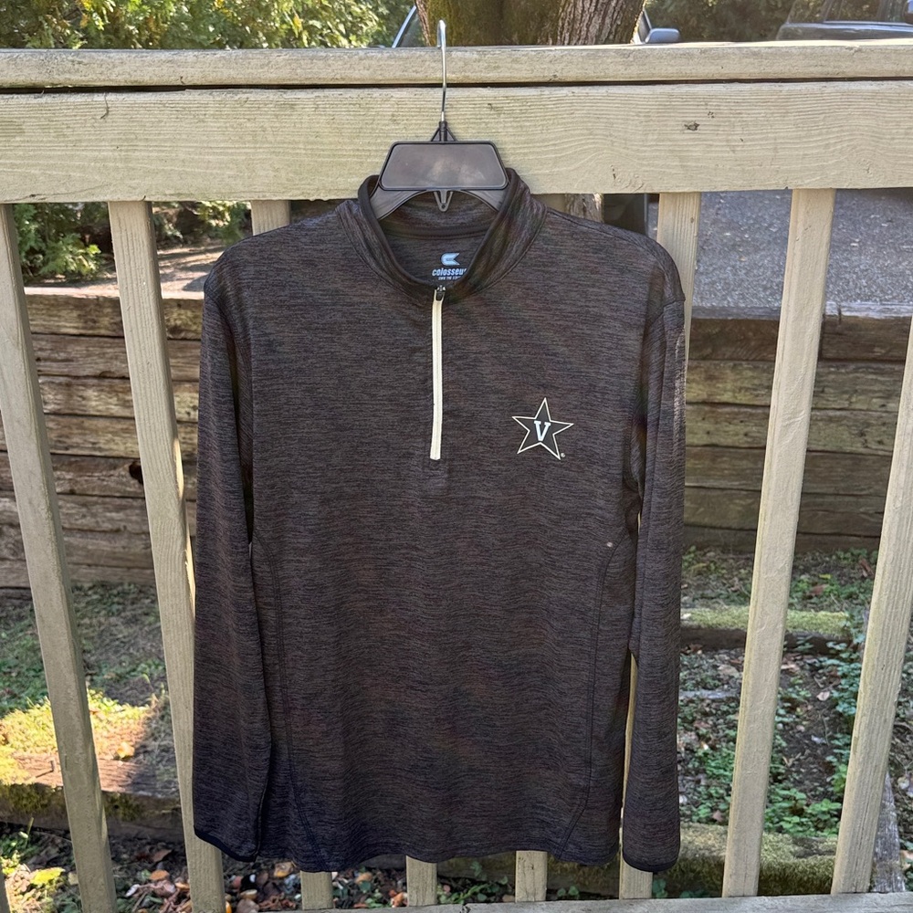 Colosseum Black Long Sleeve Shirt with Star Logo